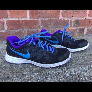Nike Women’s Revolution 2 Running Shoes size 7